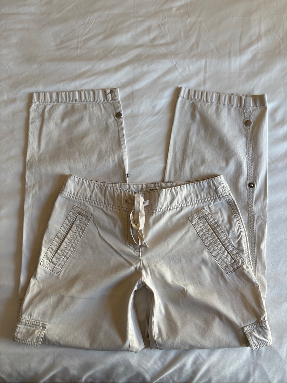 Ann Taylor Loft Cream Convertible Cargo Pants Capri Y2K Utility Indie Boho